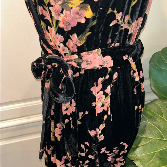 NEW Baltic Born Velvet Floral Black and Pink Wrap Full Length Dress Size Large - Picture 8 of 15